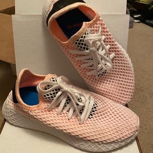 Adidas Deerupt Shoes.